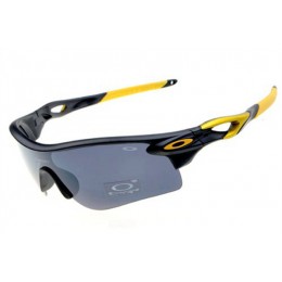 Oakley Radarlock Sunglasses In Matte Black/Black Iridium