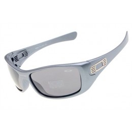 Oakley Hijinx Sunglasses In White/Grey Iridium