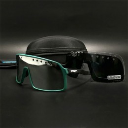 Oakley Sutro Sunglasses Green/Black Iridium